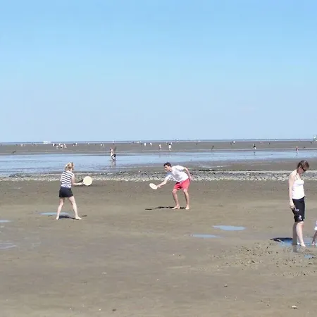 Wellness Strandperle 더넨